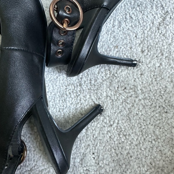 Black Leather Sling Back 👠 - Picture 5 of 7